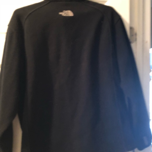 North face jacket - Picture 2 of 3
